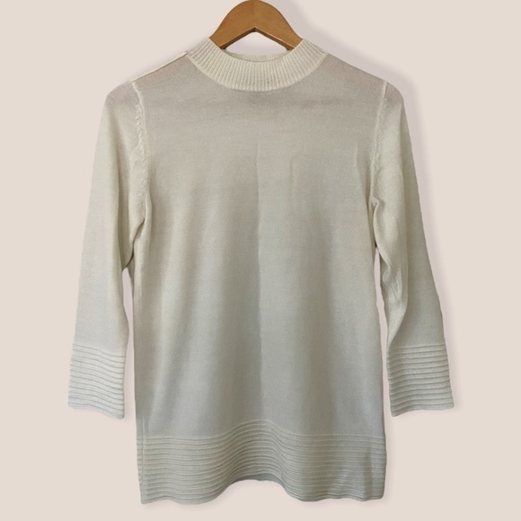 Classic Editions Sweaters - Classic Editions Crew Neck Knit Top Size Small